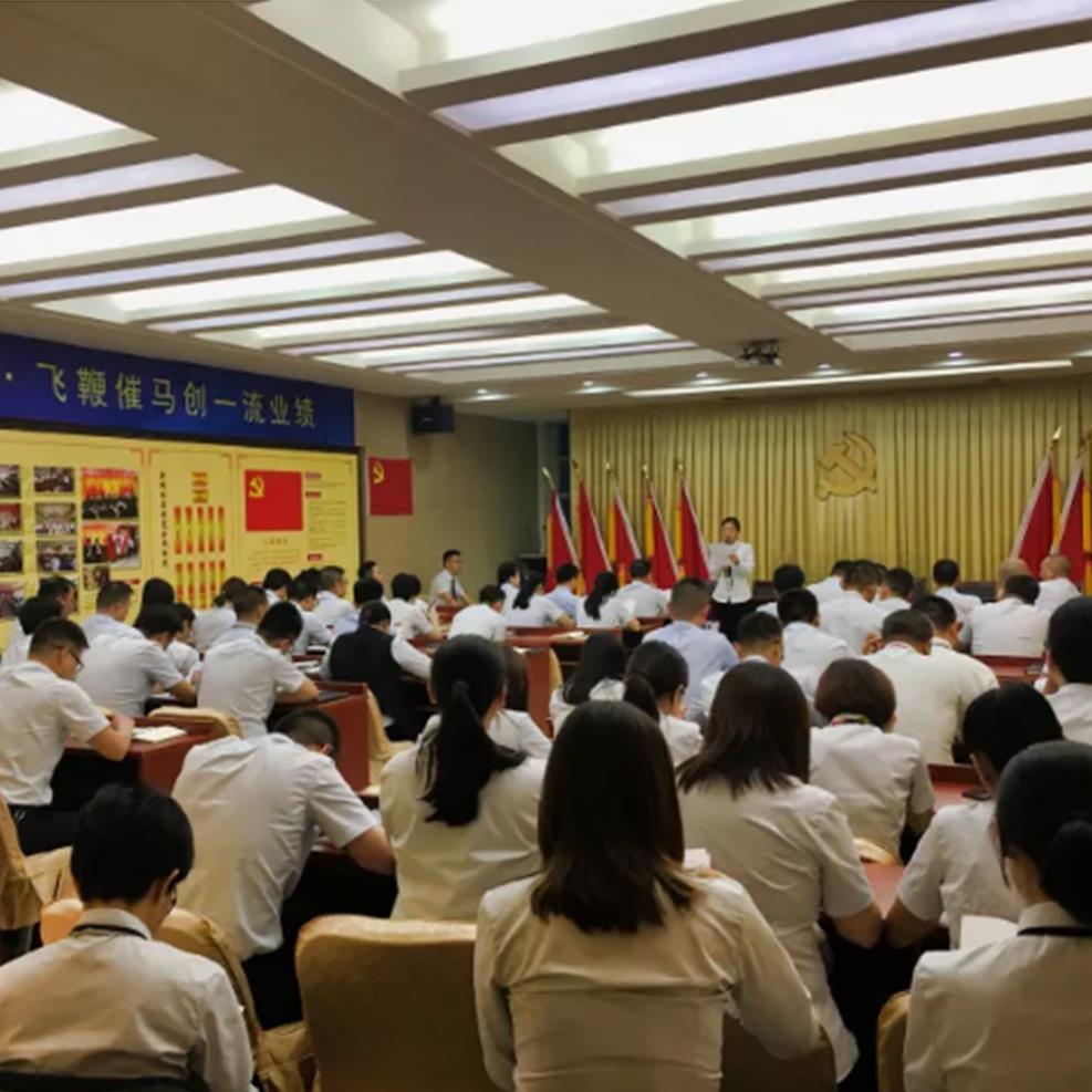 萨米特人手一本的“小红书”到底有什么魔力